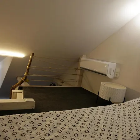 Dp Art - Self Check In Pensión 3*